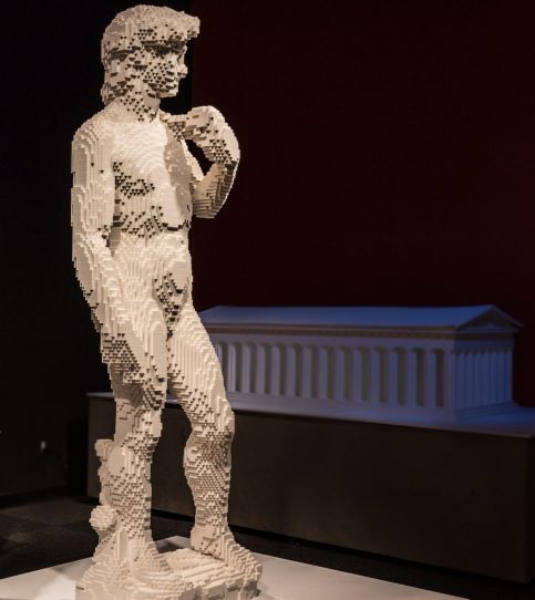 Nathan Sawaya- David di Michelangelo